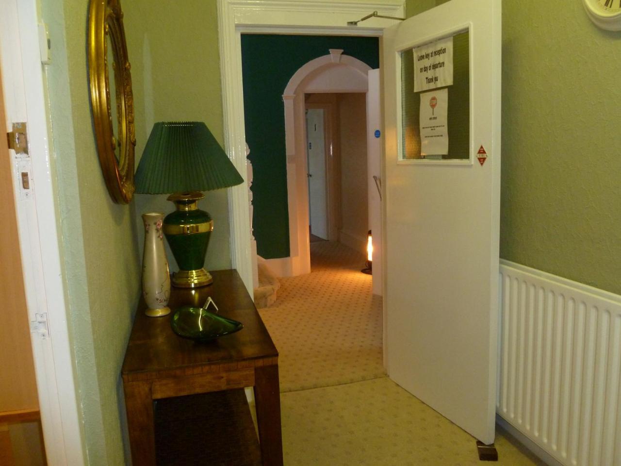 Greenlaw Guest House เกรทนากรีน ภายนอก รูปภาพ